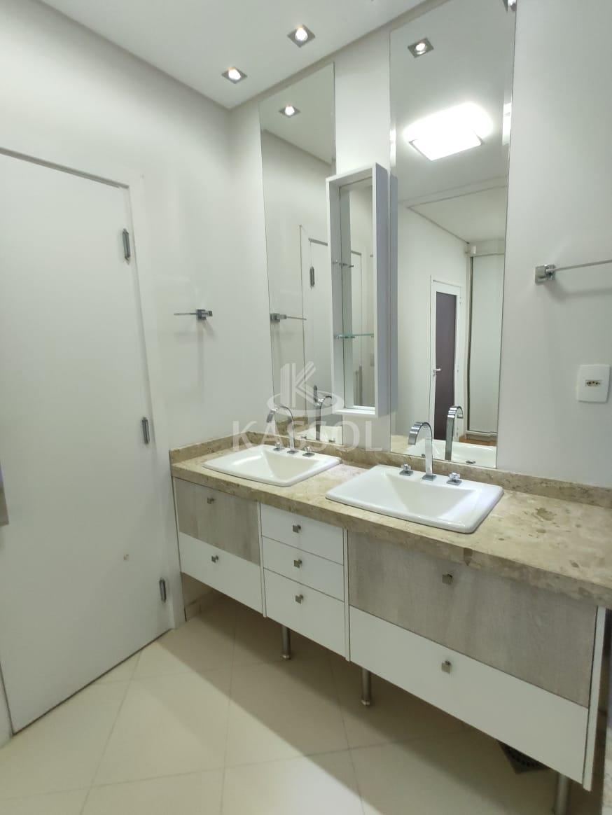 Sobrado com 4 dormitórios à venda,410.00m², REGIÃO DO LAGO, CASCAVEL - PR