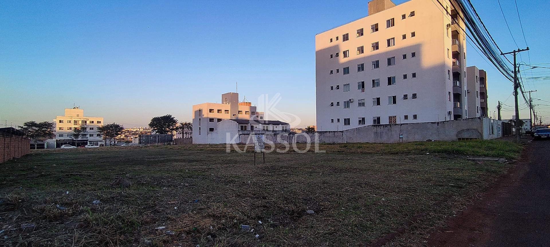 Terreno, FAG, CASCAVEL - PR, ótimo para construção de prédios ...