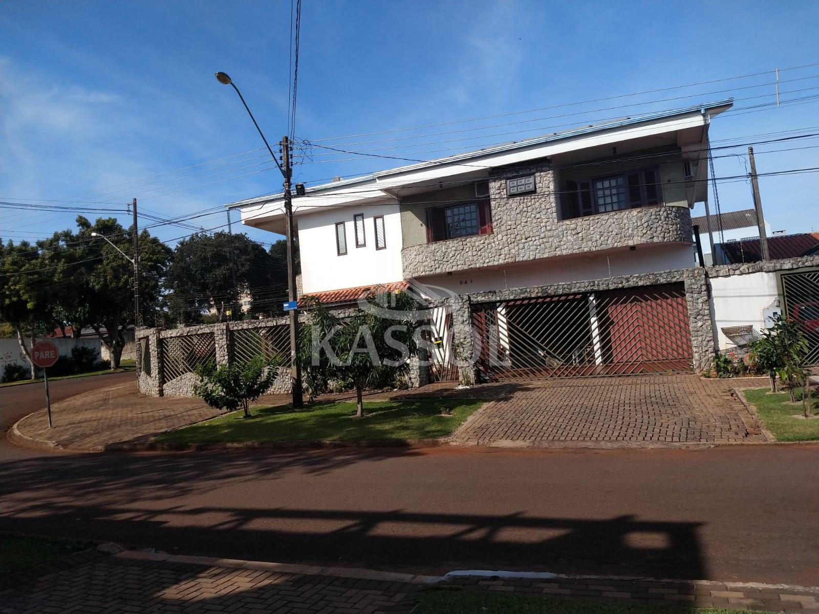 Sobrado com 4 dormitrios venda,3.43 m, RECANTO TROPICAL, CASCAVEL - PR