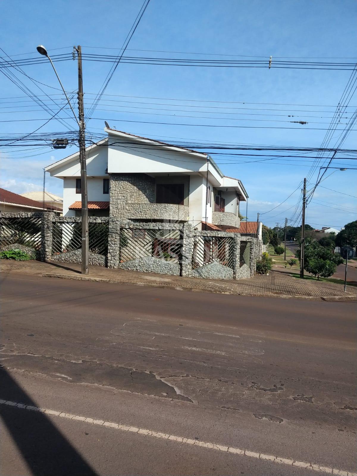 Sobrado com 4 dormitrios venda,3.43 m, RECANTO TROPICAL, CASCAVEL - PR