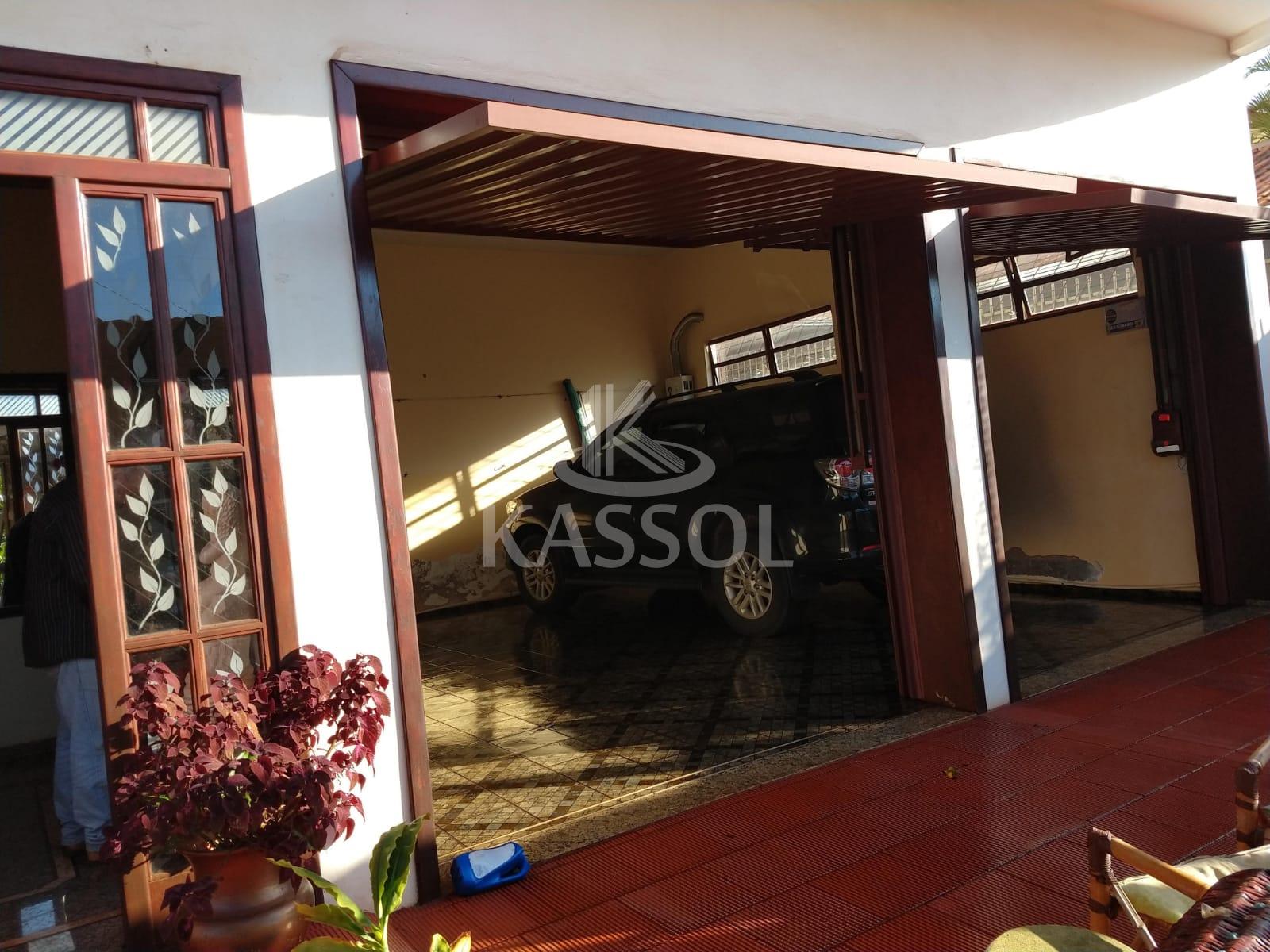 Sobrado com 4 dormitrios venda,3.43 m, RECANTO TROPICAL, CASCAVEL - PR