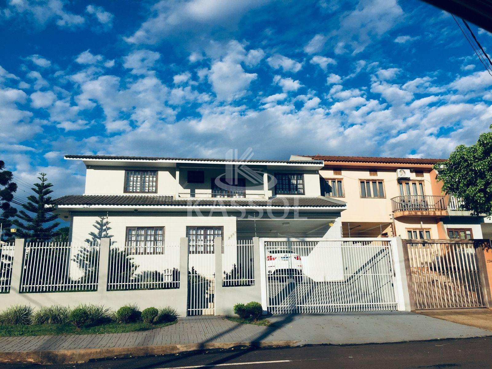 Sobrado com 4 dormitórios à venda,267.00 m , COUNTRY, CASCAVEL - PR