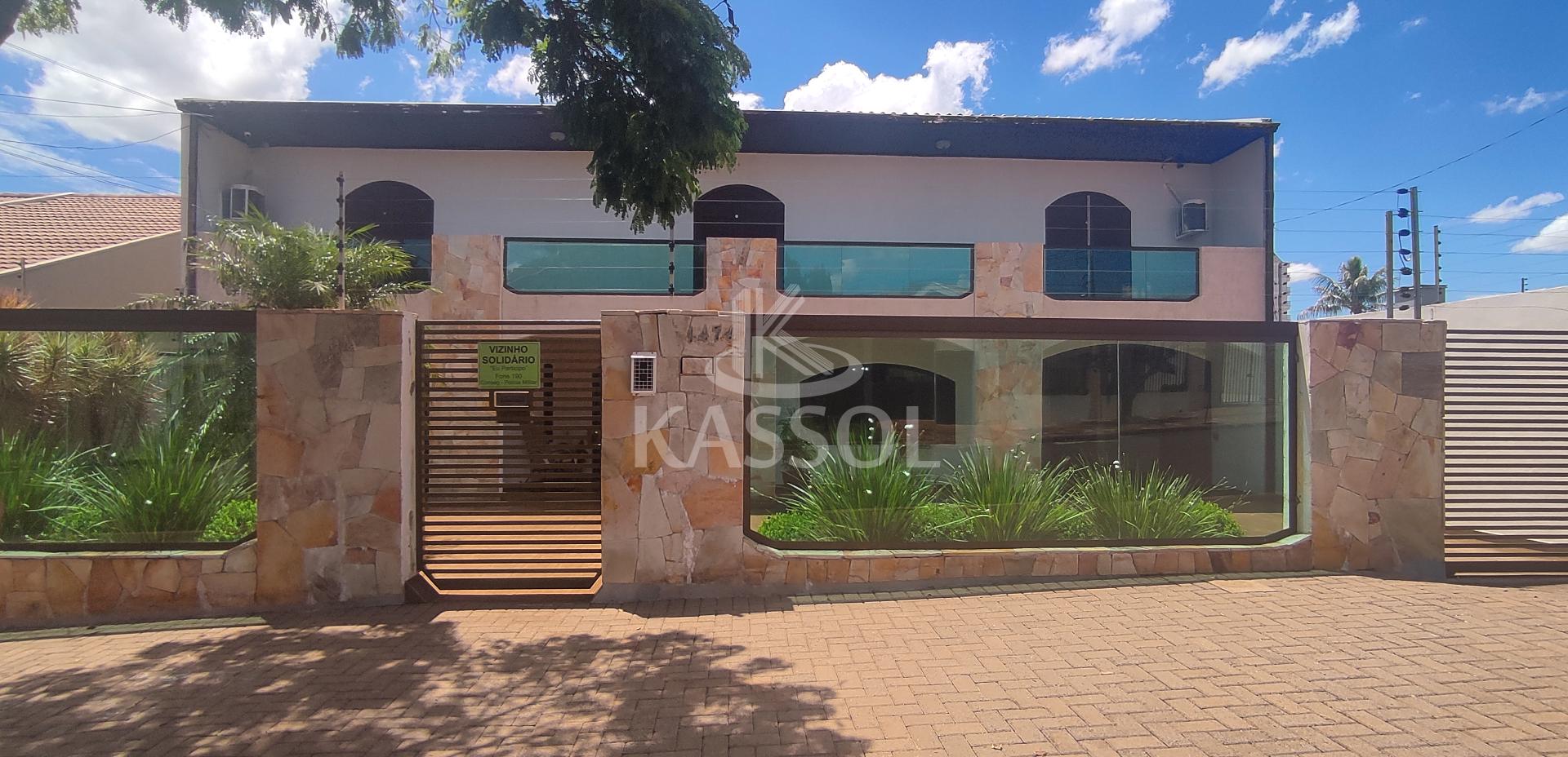 SOBRADO A VENDA NO COUNTRY, ENTRE AS R.RAFAEL PICCOLI E 13 DE MAIO,CASCAVEL - PR