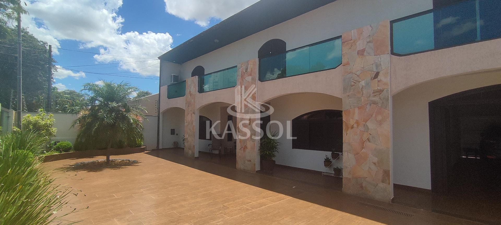 SOBRADO A VENDA NO COUNTRY, ENTRE AS R.RAFAEL PICCOLI E 13 DE MAIO,CASCAVEL - PR