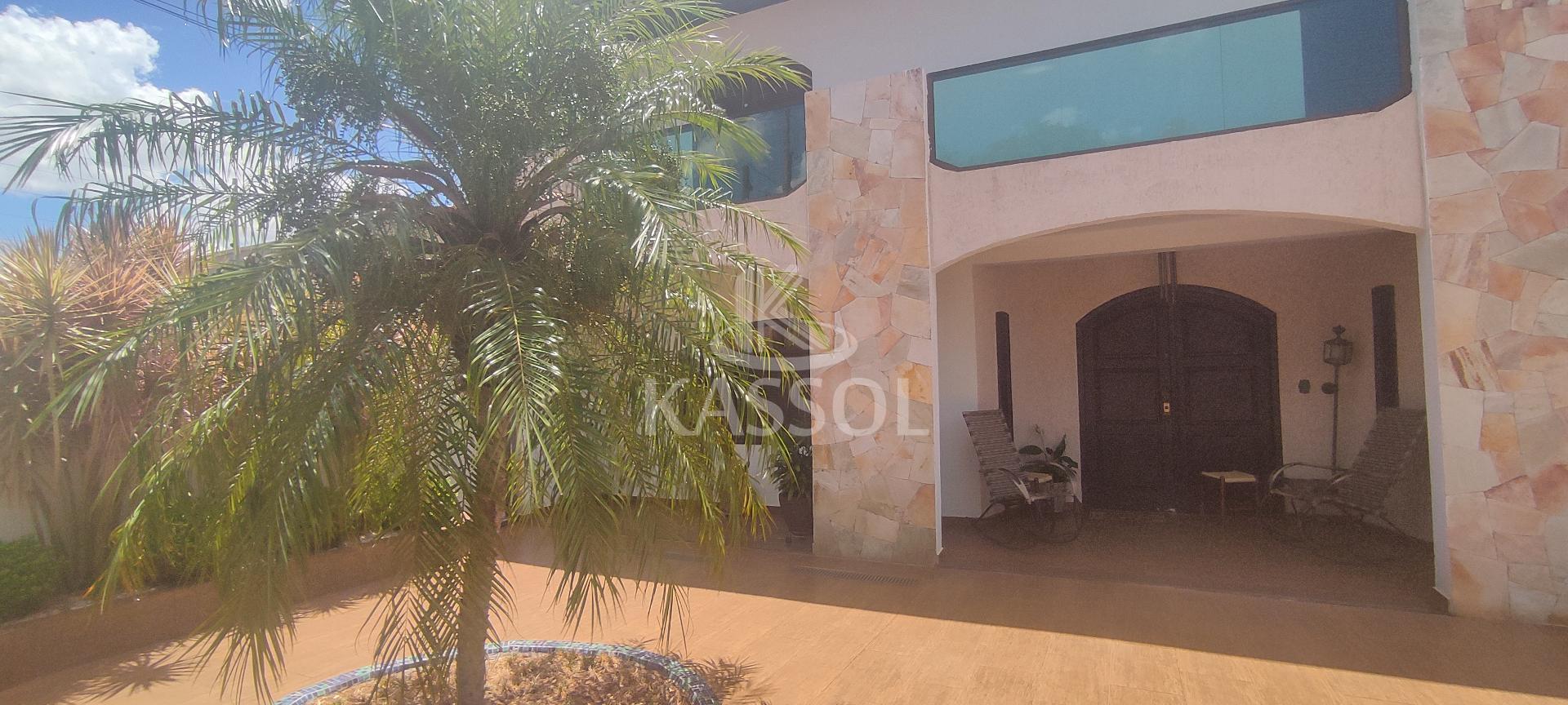SOBRADO A VENDA NO COUNTRY, ENTRE AS R.RAFAEL PICCOLI E 13 DE MAIO,CASCAVEL - PR