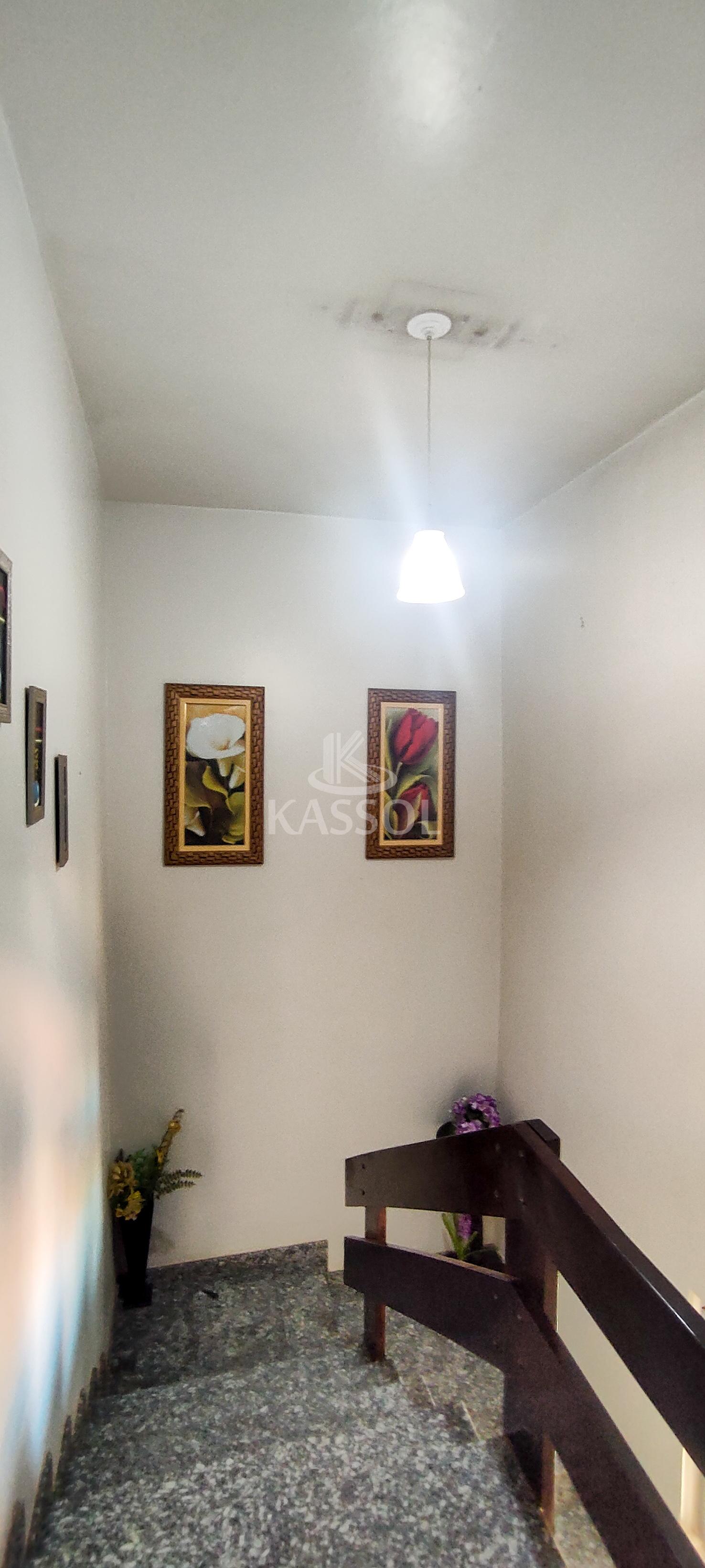 SOBRADO A VENDA NO COUNTRY, ENTRE AS R.RAFAEL PICCOLI E 13 DE MAIO,CASCAVEL - PR