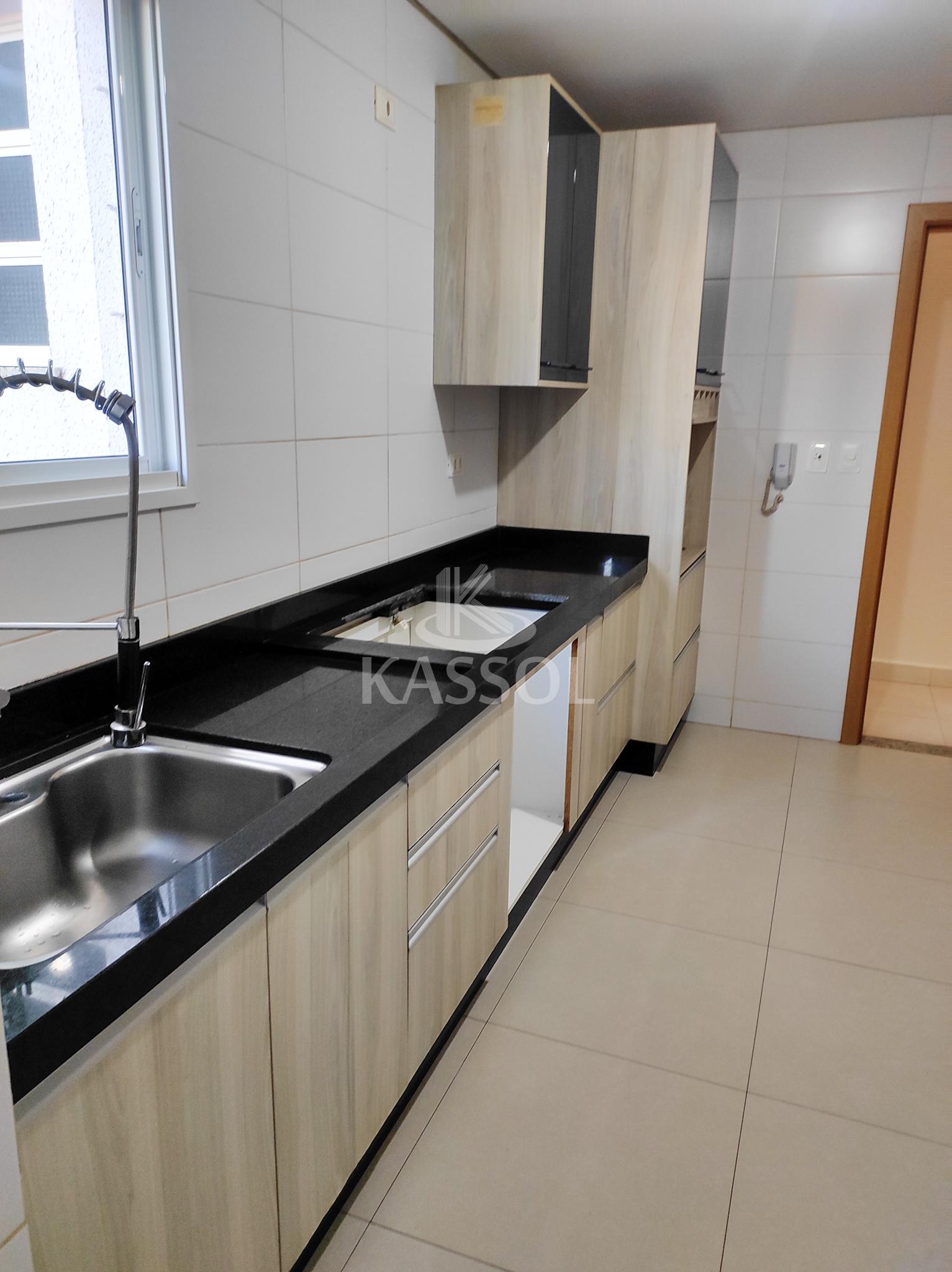 Apartamento com 3 dormitrios para locao,132.47 m , CENTRO, CASCAVEL - PR