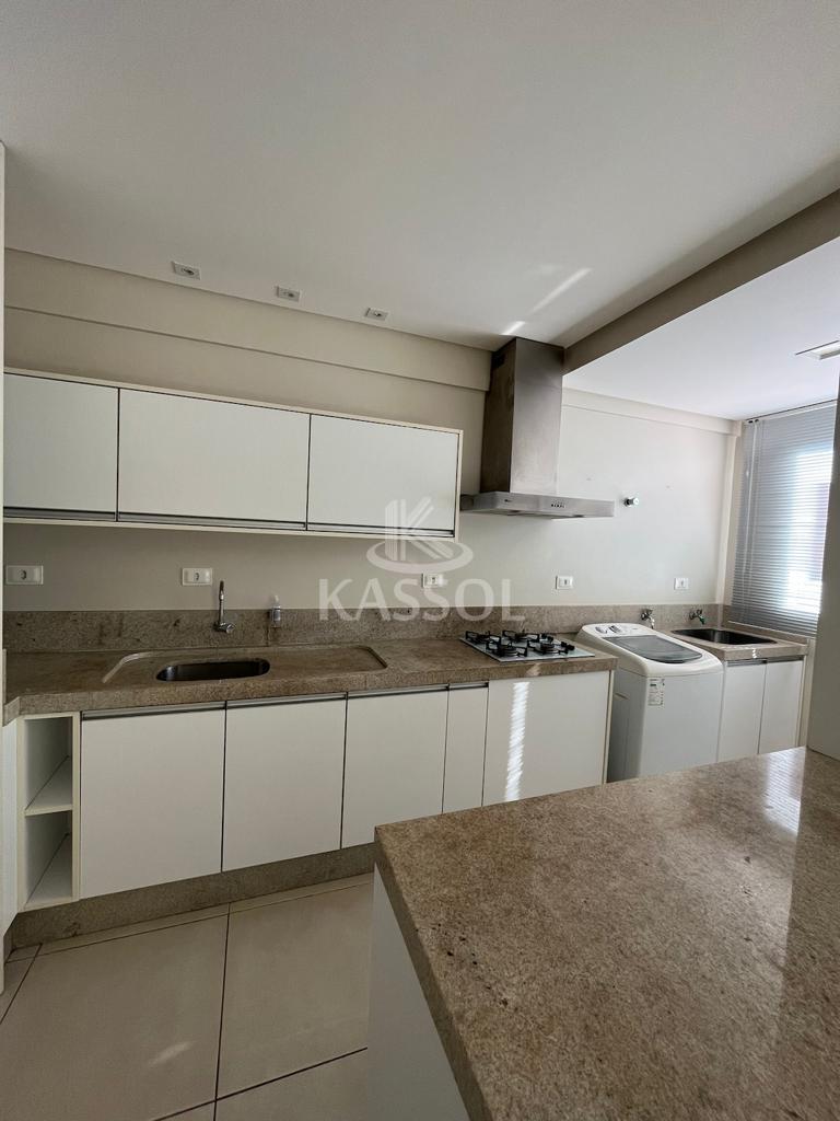 MOBILIADO , 1 SUTE 2 QUARTOS, 2 VGS, SACADA COM CHURRASQUEIRA