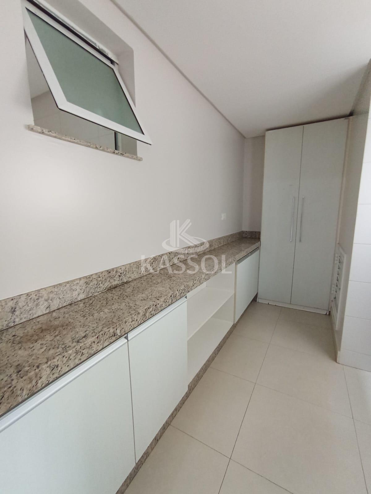 Apartamento com 3 dormitrios para locao,132.47 m , CENTRO, CASCAVEL - PR