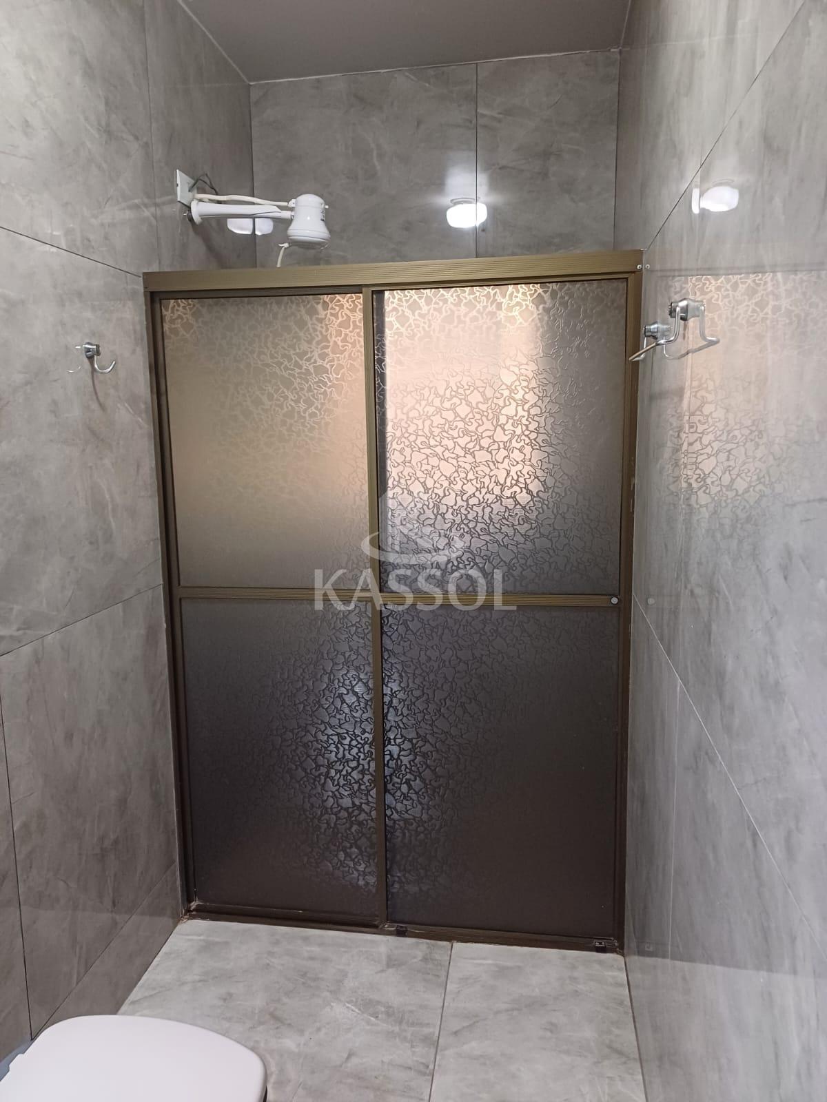Excelente sobrado mobiliado na regiao do Lago, com suite, 2 quartos, sala, cozinha, bwc social, lav