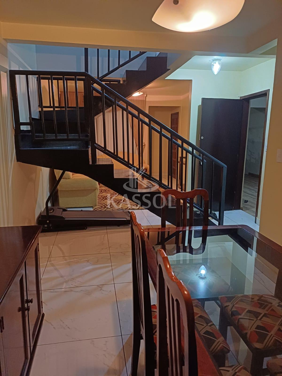 Excelente sobrado mobiliado na regiao do Lago, com suite, 2 quartos, sala, cozinha, bwc social, lav