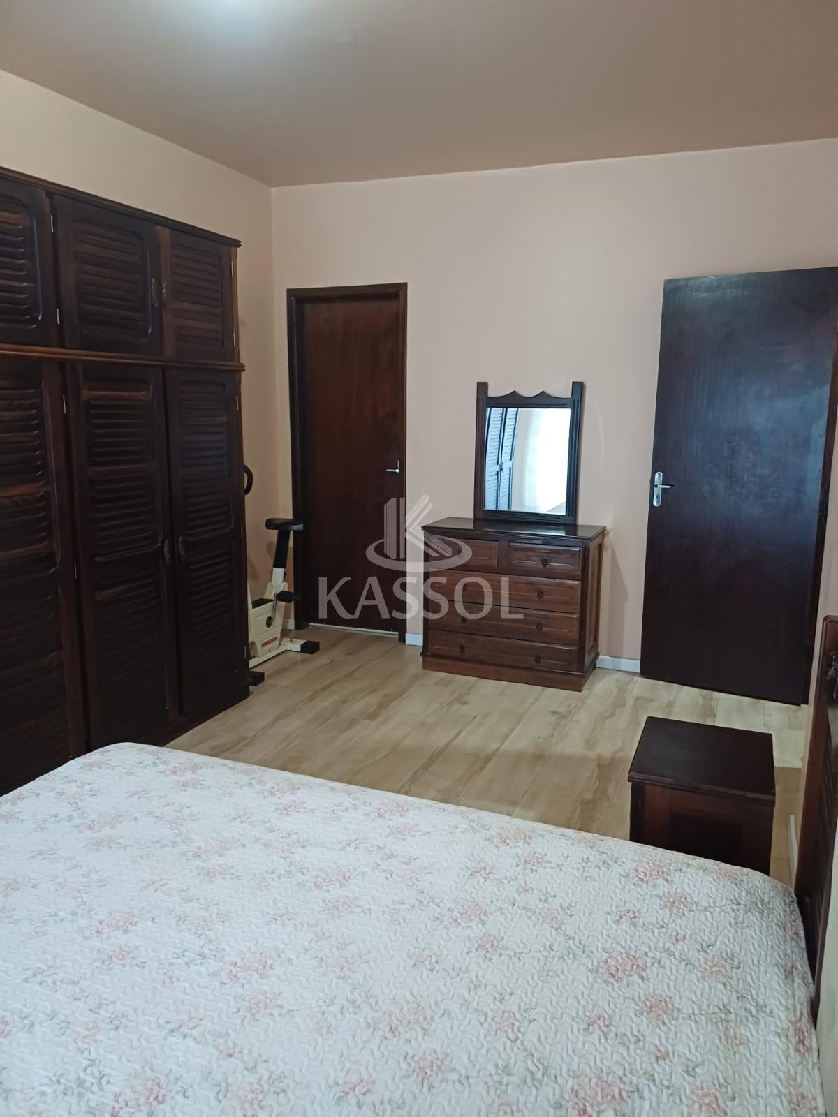 Excelente sobrado mobiliado na regiao do Lago, com suite, 2 quartos, sala, cozinha, bwc social, lav