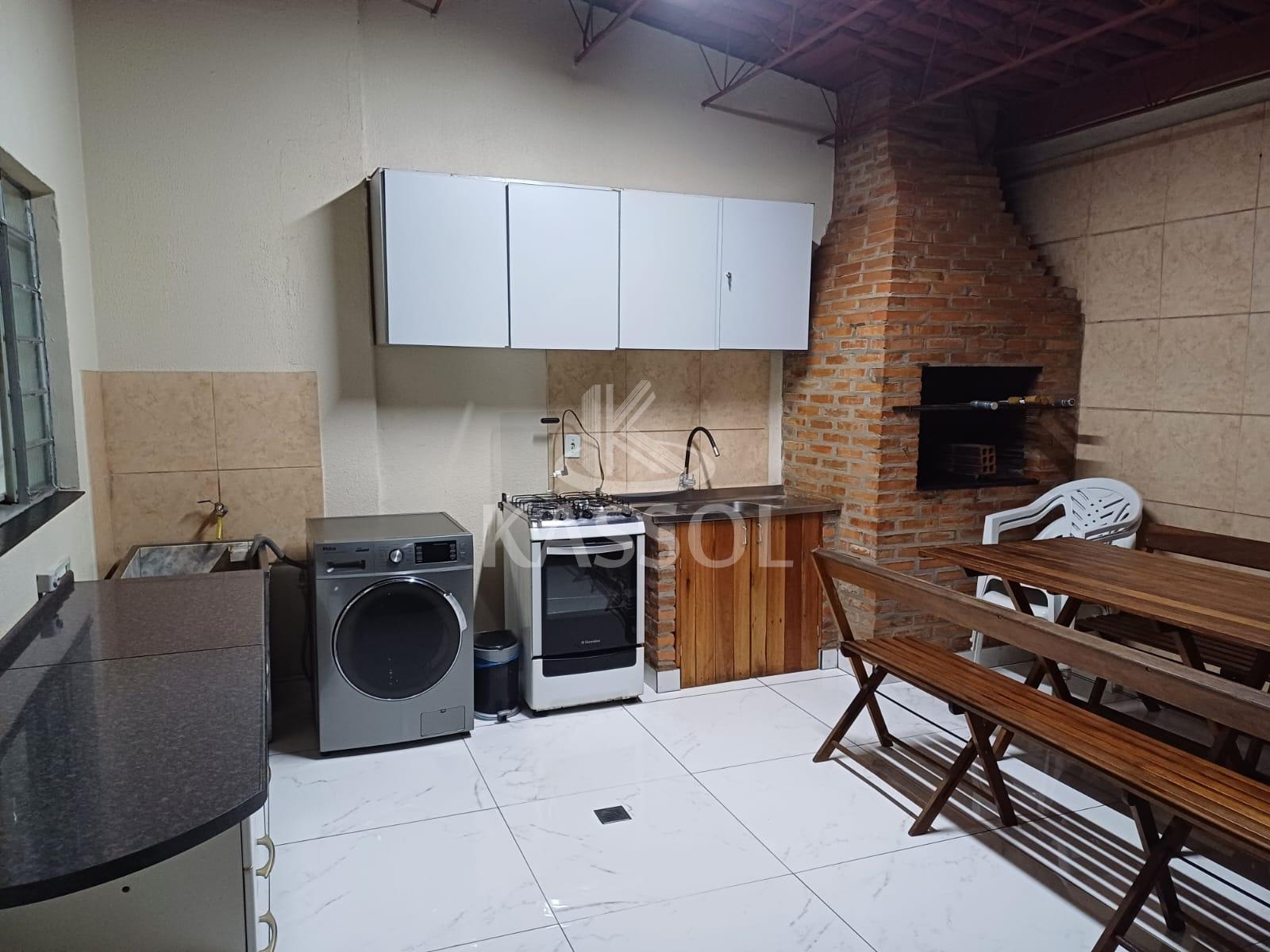 Excelente sobrado mobiliado na regiao do Lago, com suite, 2 quartos, sala, cozinha, bwc social, lav