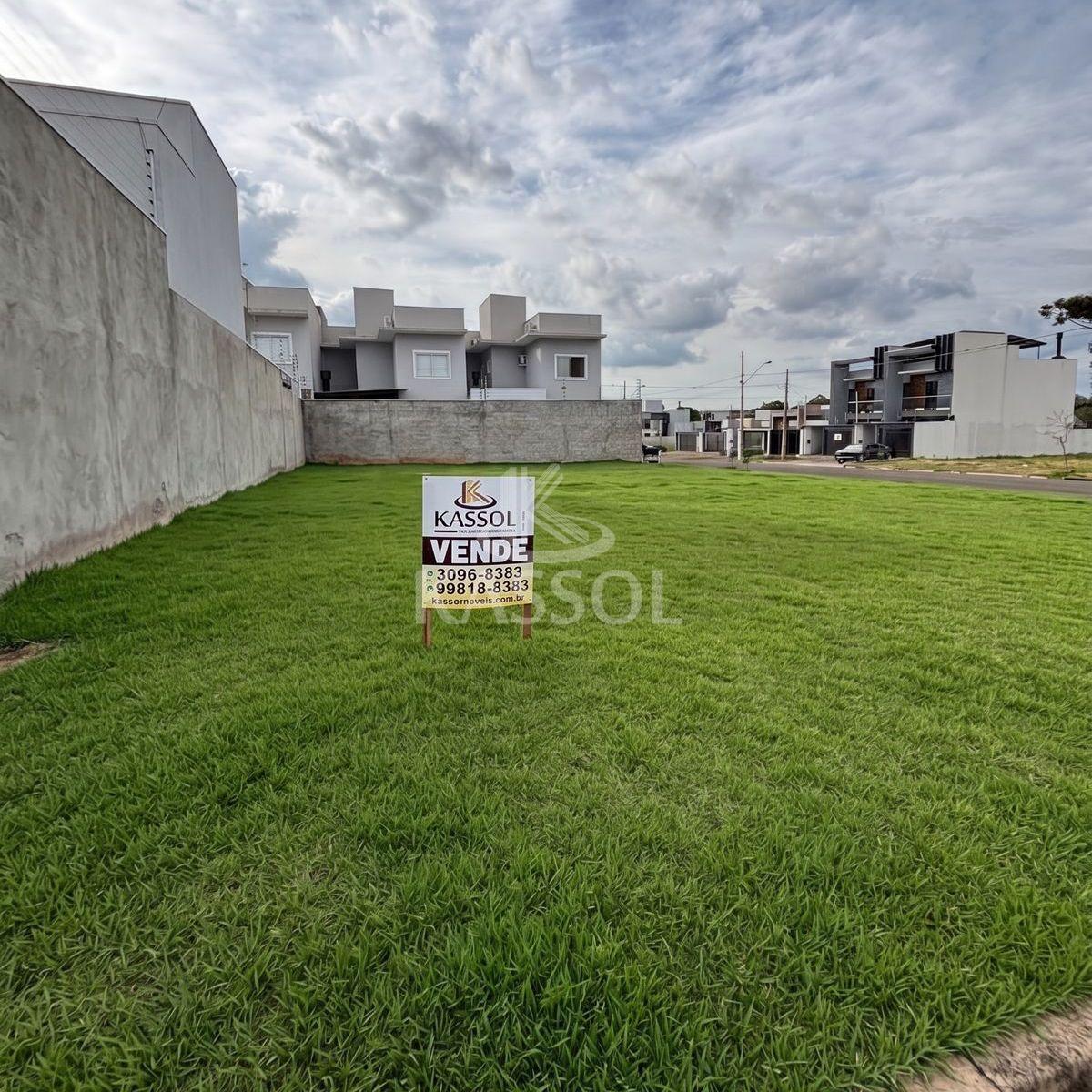 Terreno no Tropical III com 301m   14x21,50m plano  bairro em ...