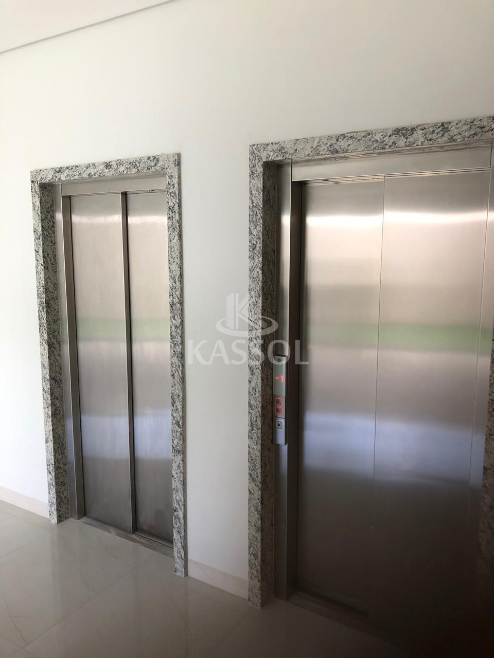 APARTAMENTO BAIRRO CENTRO COM 02 QUARTOS 01 VAGA DE GARAGEM