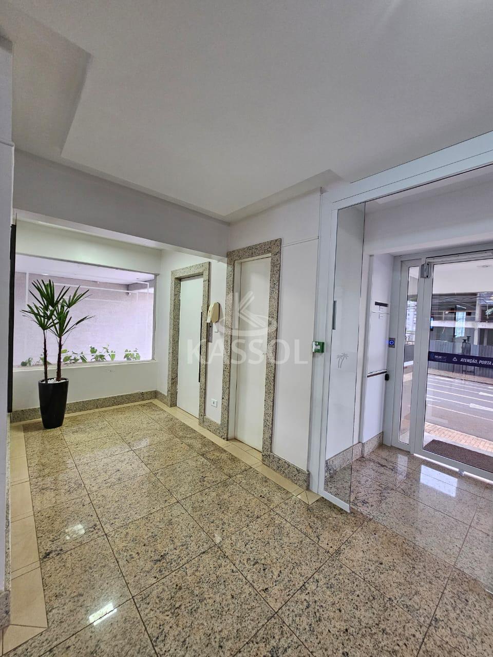 Apartamento para venda no centro de Cascavel com 03 quartos se...