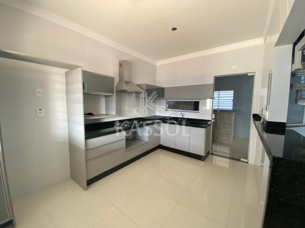 Sobrado venda, CENTRO, CASCAVEL - PR prximo Colgio Santa Maria