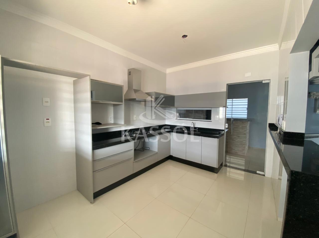 Sobrado venda, CENTRO, CASCAVEL - PR prximo Colgio Santa Maria