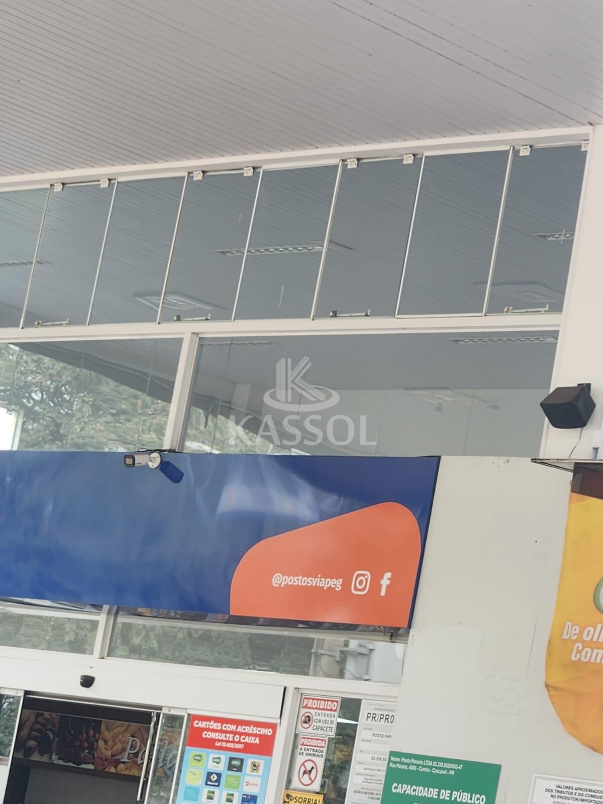 SALA NO 2° ANDAR PARA LOCAÇÃO ANEXO AO POSTO PETROBRÁS  240M 