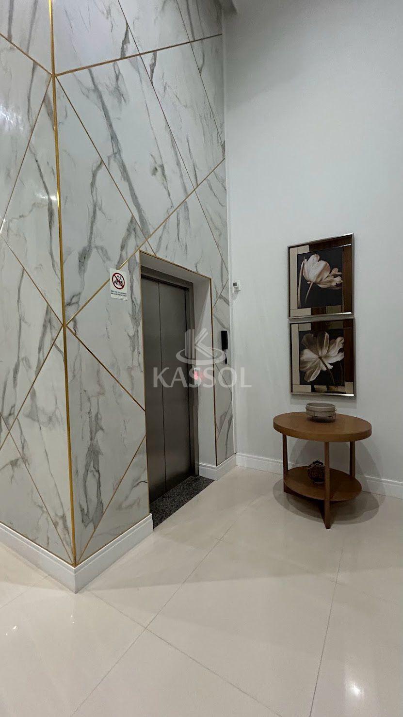 Apartamento com 01 Suite mais 02 Quartos ao lado da UNIPAR no ...