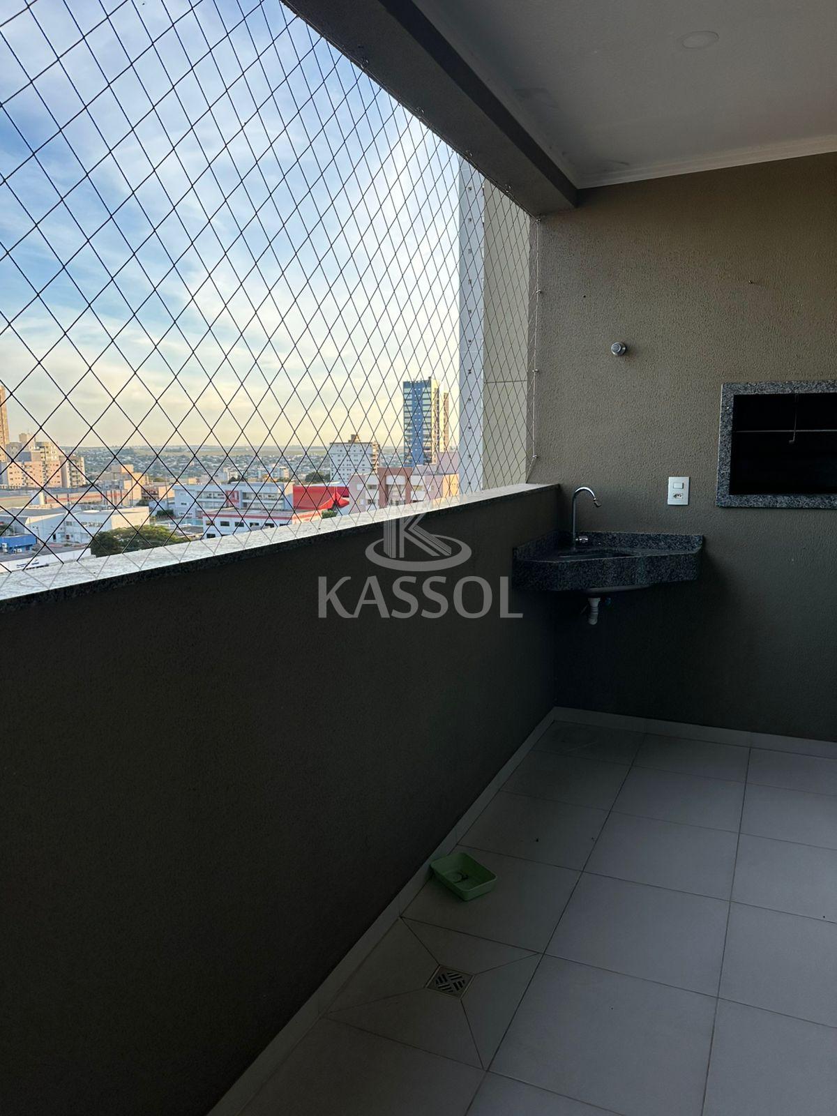 Apartamento com 01 Suite mais 02 Quartos ao lado da UNIPAR no centro!