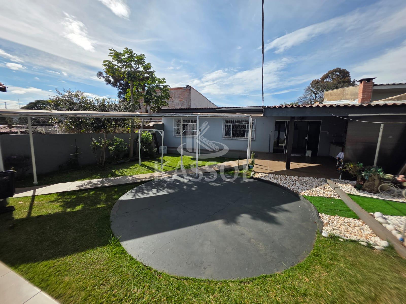 VENDE SE CASA NO BAIRRO CANCELLI TERRENO AMPLO , CASCAVEL PR