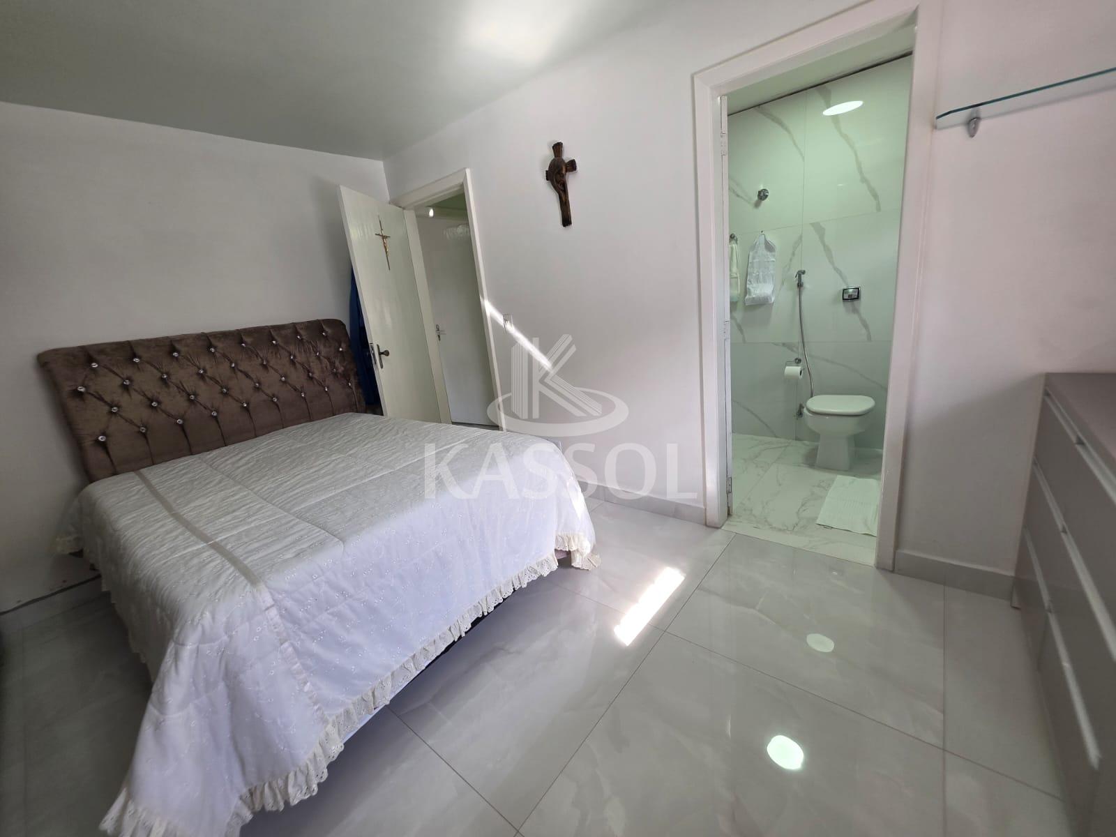 VENDE SE CASA NO BAIRRO CANCELLI TERRENO AMPLO , CASCAVEL PR