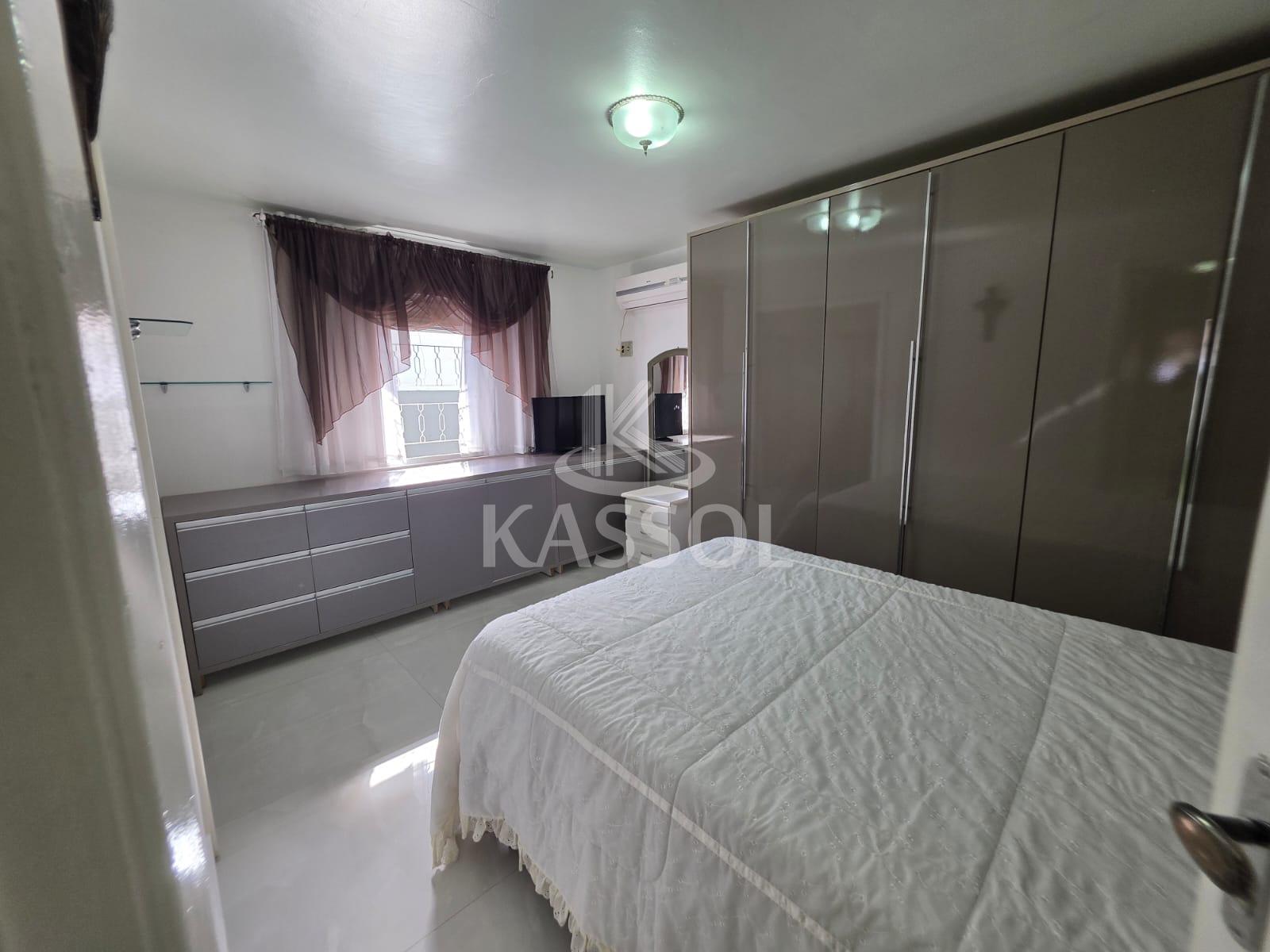 VENDE SE CASA NO BAIRRO CANCELLI TERRENO AMPLO , CASCAVEL PR