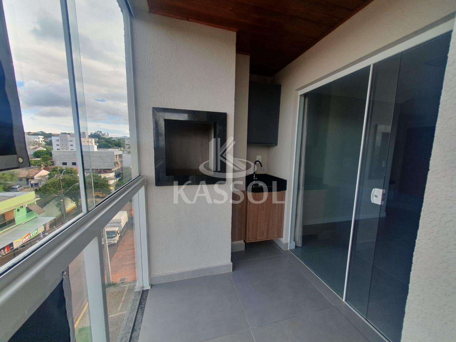 Apartamento 1 suíte + 2 quartos, sacada com churrasqueira, 2 v...