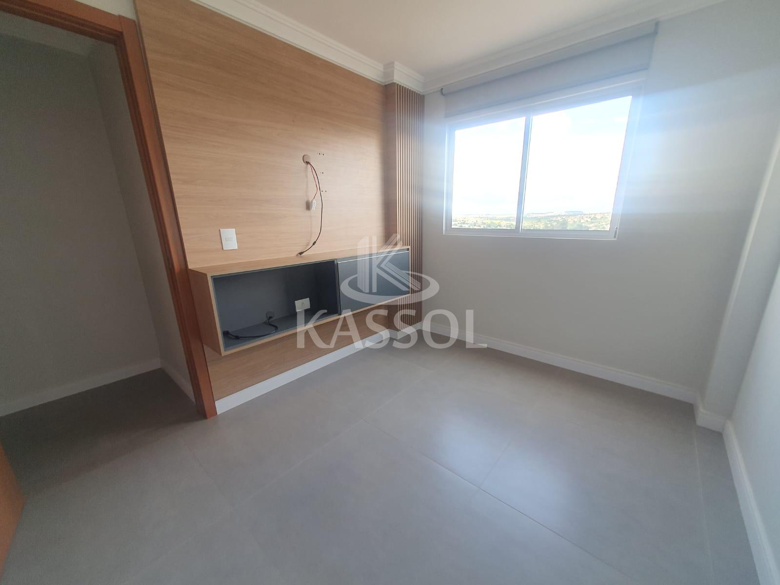 Apartamento 1 sute + 2 quartos, sacada com churrasqueira, 2 vgs de garagem