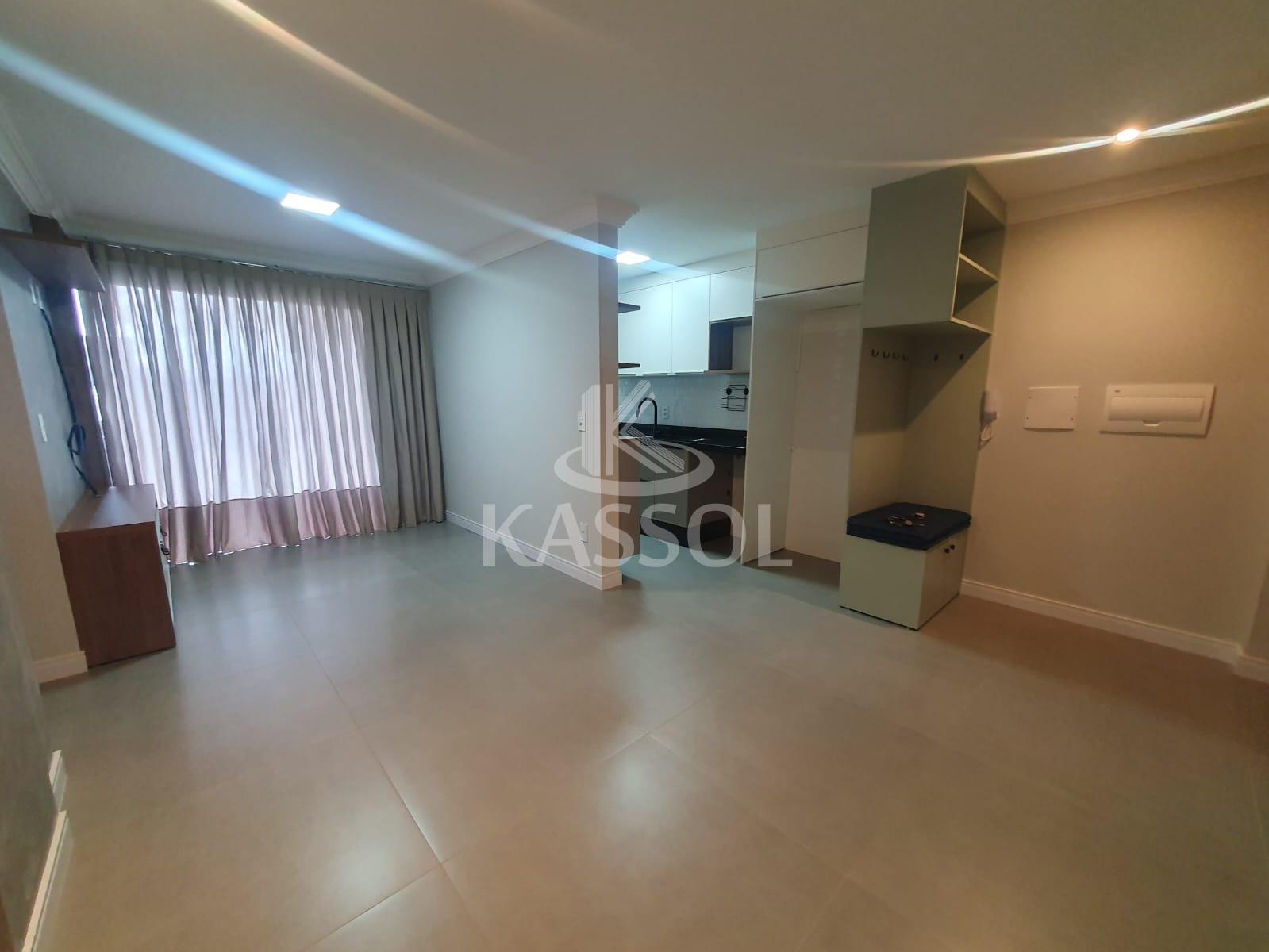 Apartamento 1 sute + 2 quartos, sacada com churrasqueira, 2 vgs de garagem