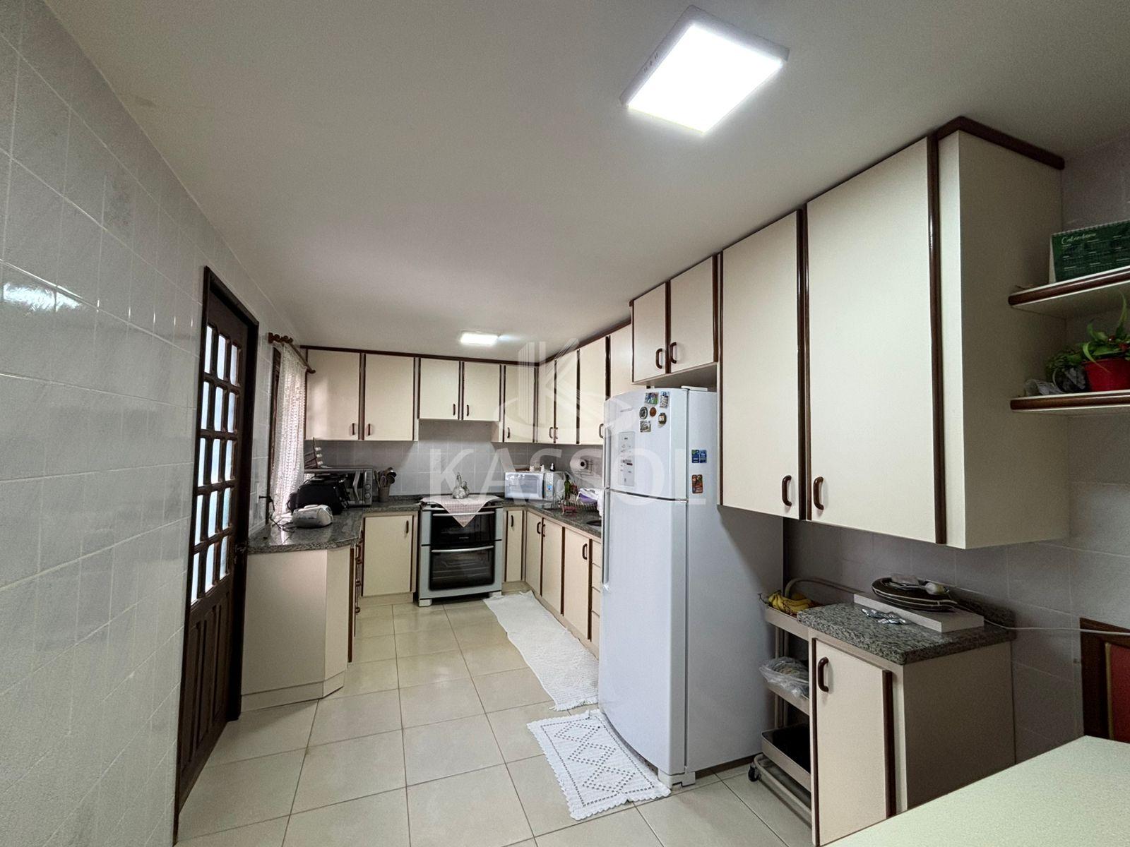 Casa reformada no Cancelli - Conforto, espao e excelente localizao
