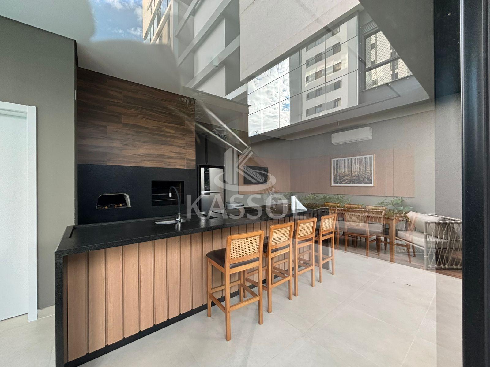 Francisco Henrique Henz - 3 suites e 3 vagas com depsito