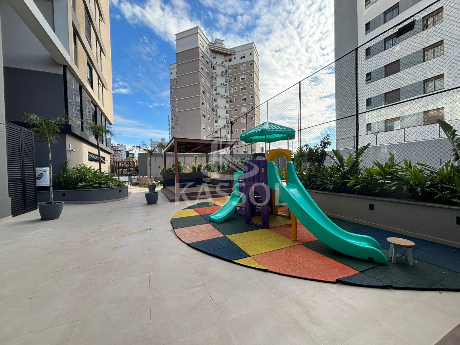 Francisco Henrique Henz - 3 suites e 3 vagas com depsito