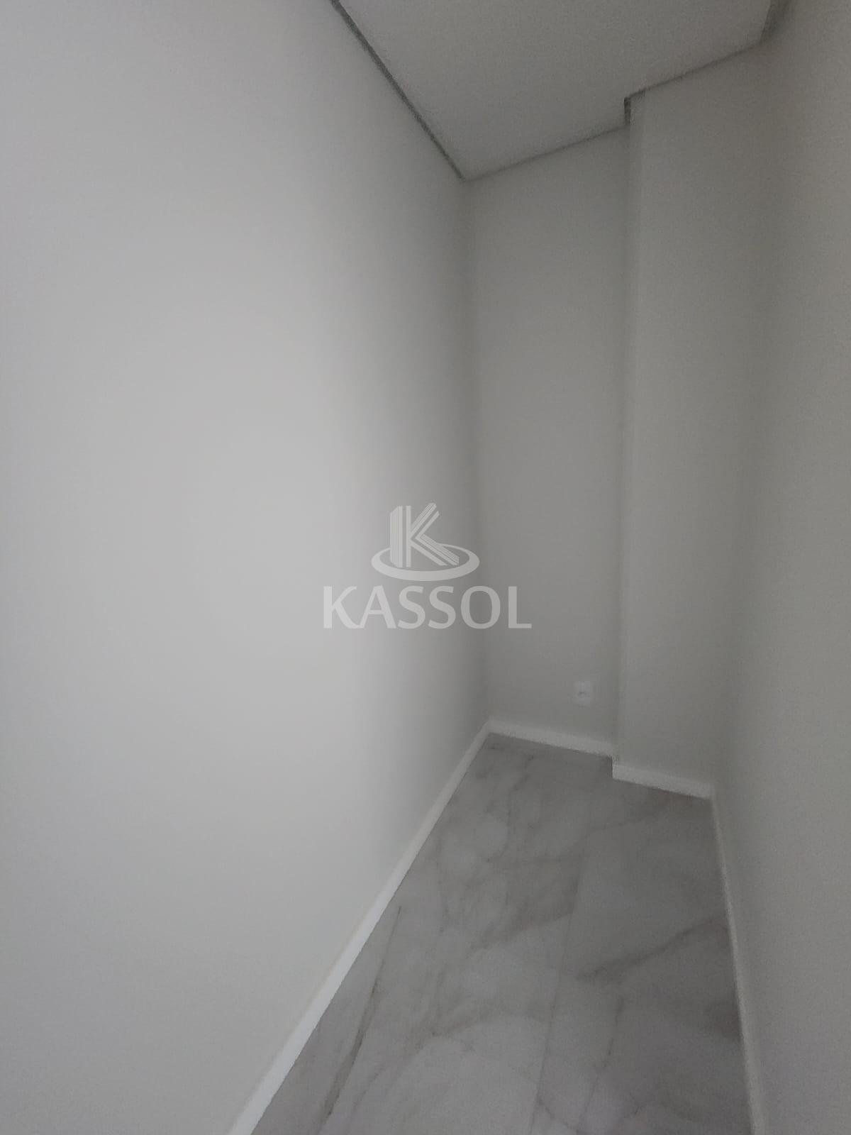 Francisco Henrique Henz - 3 suites e 3 vagas com depsito