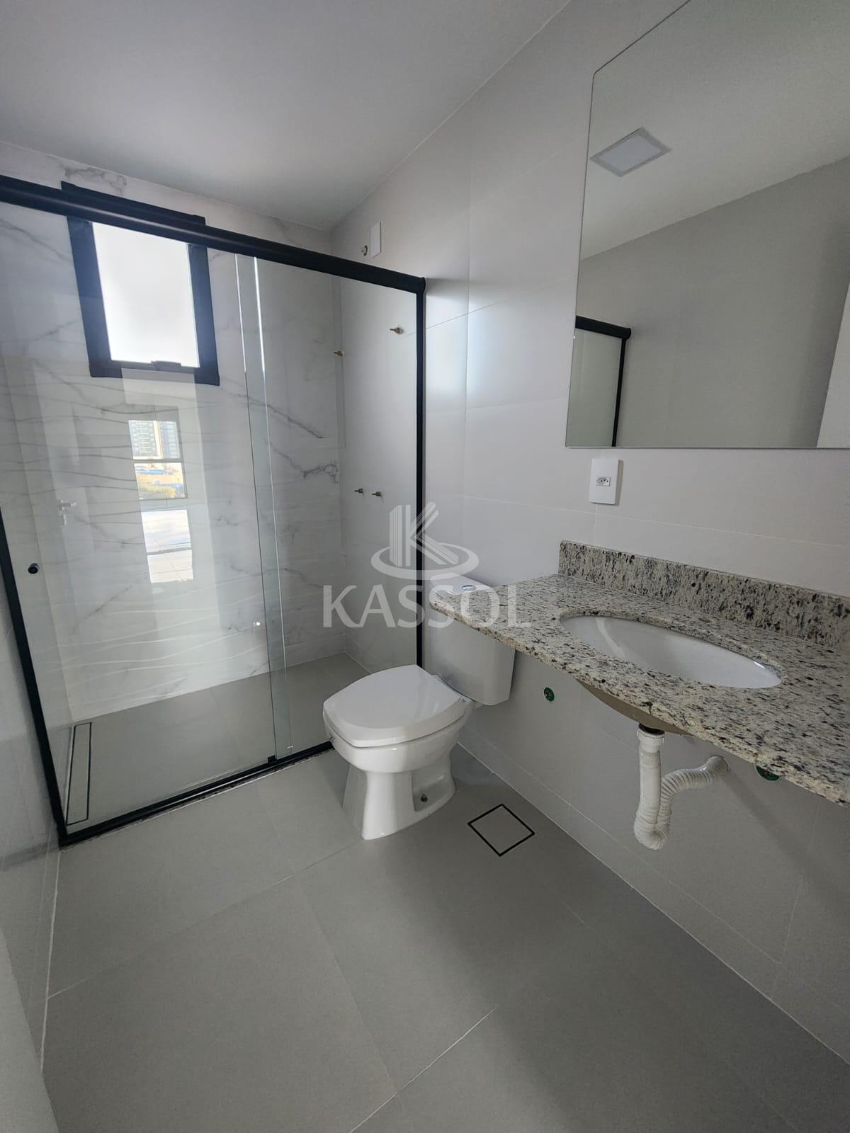 Francisco Henrique Henz - 3 suites e 3 vagas com depsito