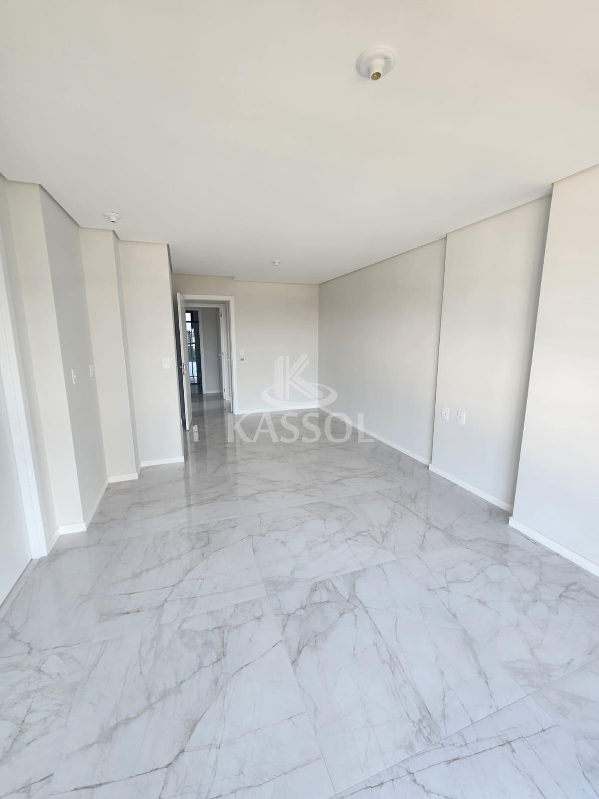 Francisco Henrique Henz - 3 suites e 3 vagas com depsito