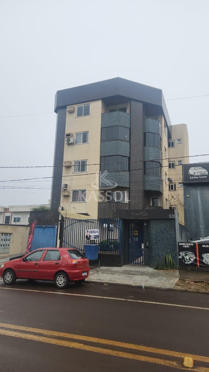 Apartamento no CENTRO, CASCAVEL - PR com 01 Suite e 02 quartos.