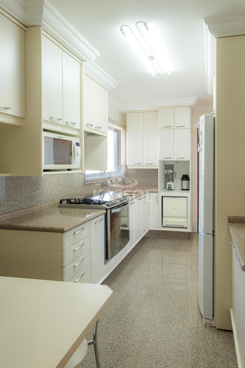 Apartamento mobiliado , Edifcio Manhattan no Centro de Cascavel!
