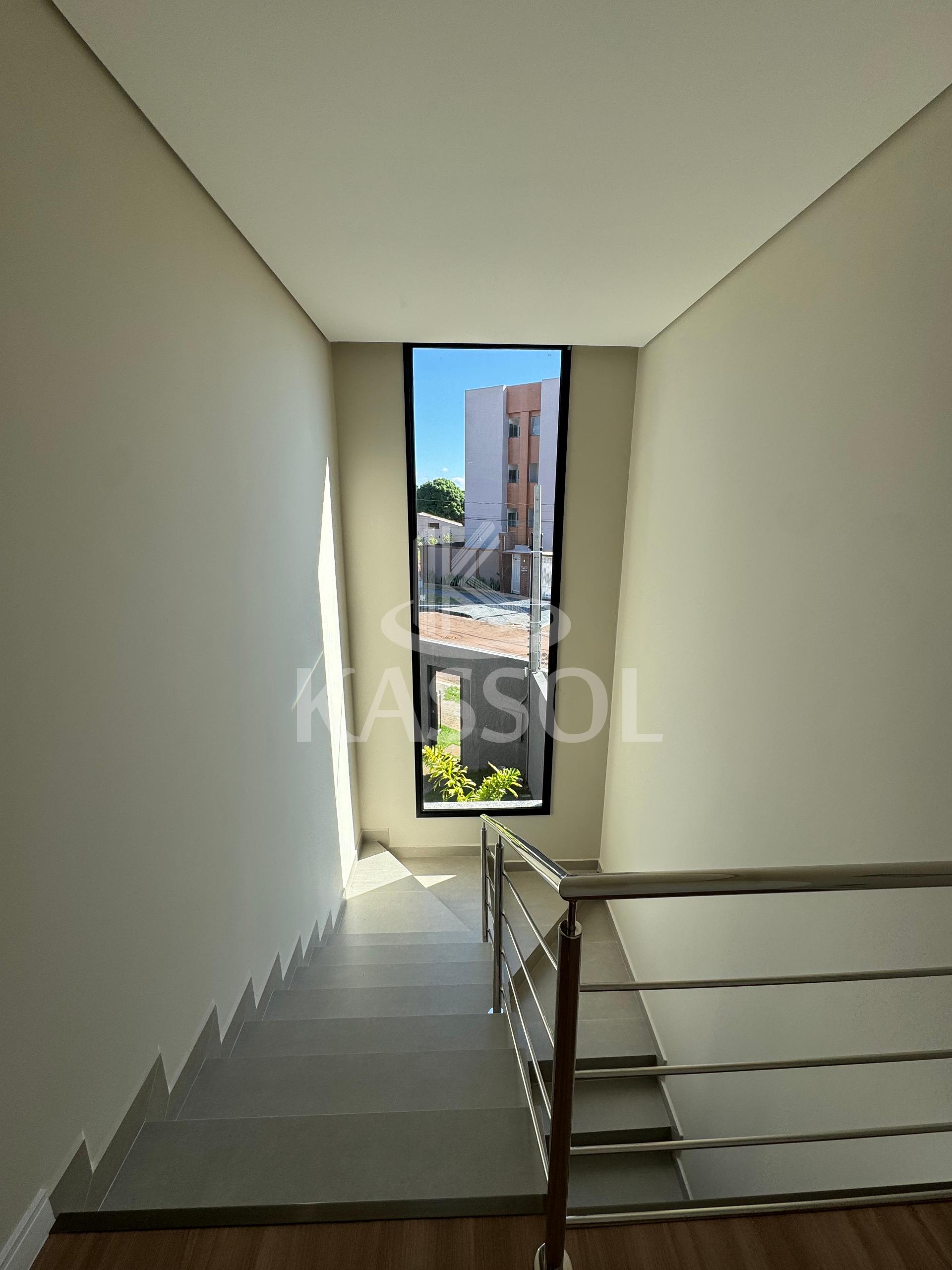 Sobrado no Cancelli, CASCAVEL - PR. Prx ao Muffato da Rua Manaus.