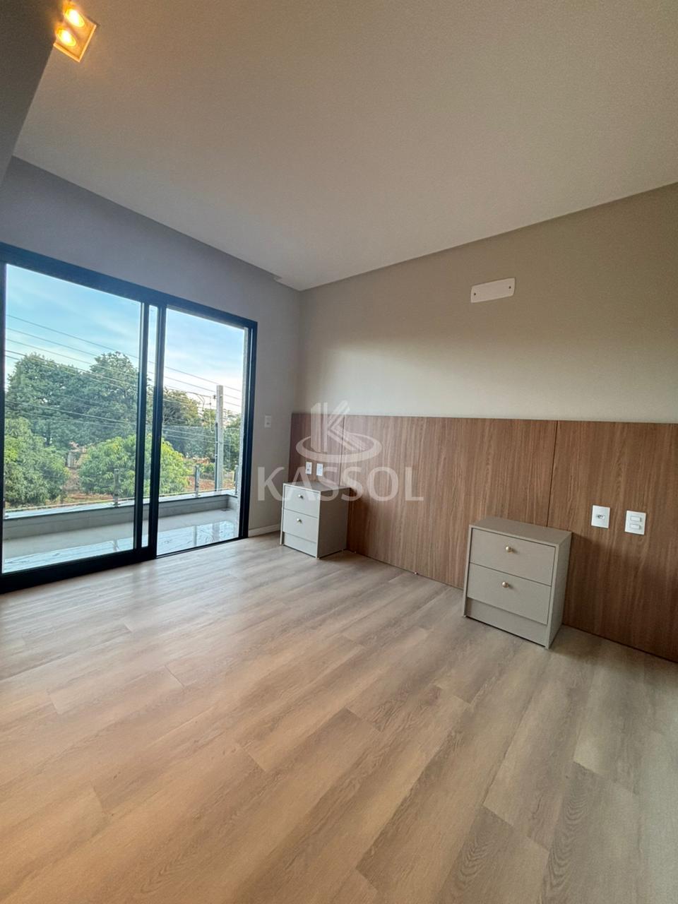 Sobrado a venda com 3 sutes sendo um closet, VILA TOLENTINO, CASCAVEL - PR