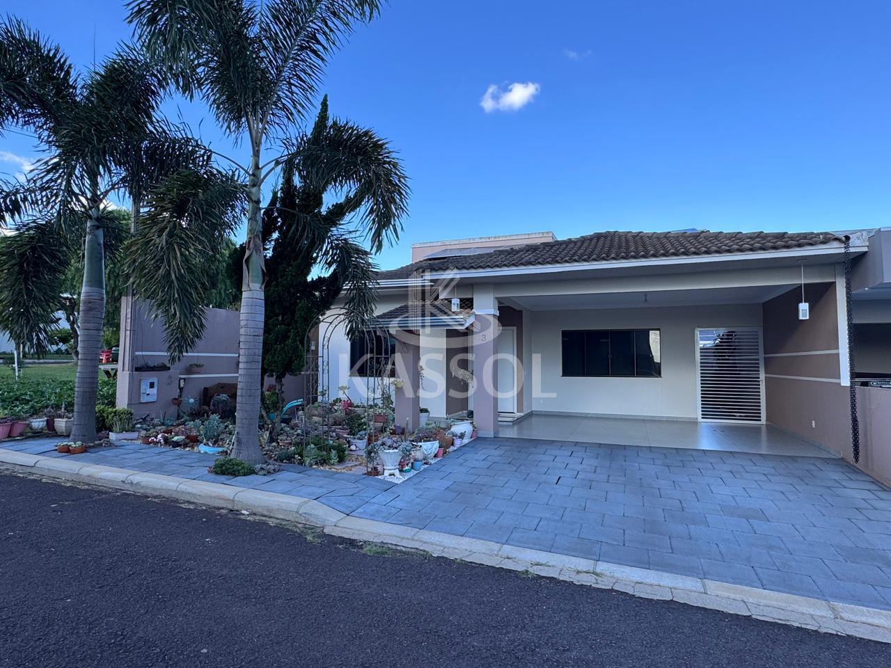 Casa em Condomíno Fechado no Jardim Pacaembu com 01 Suite +02 ...
