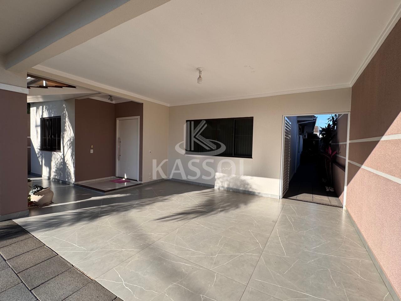 Casa em Condomíno Fechado no Jardim Pacaembu com 01 Suite +02 ...