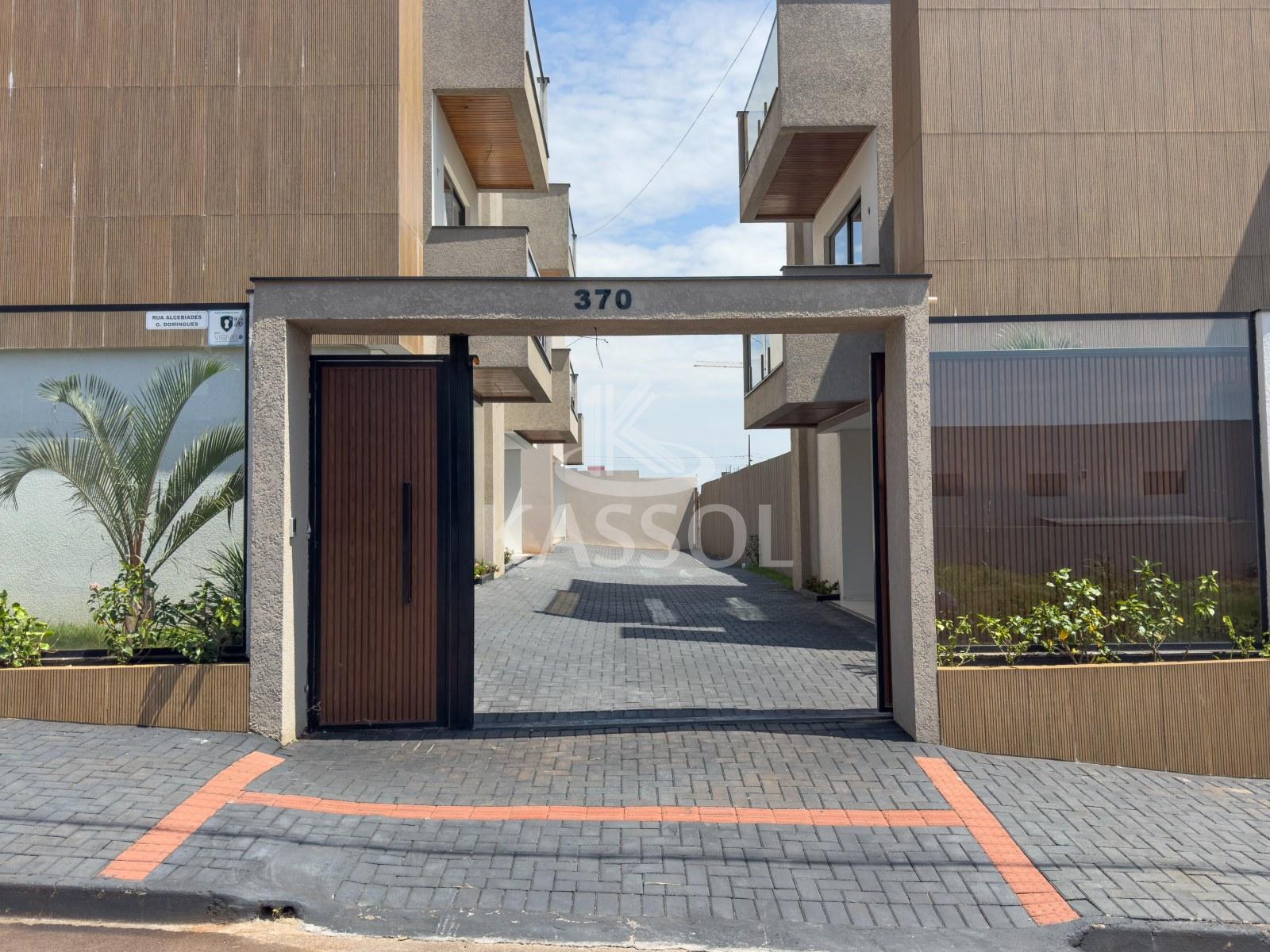 Sobrado Sto Incio, CASCAVEL - PR, rea total: 157,31 m privativa 135,68 m
