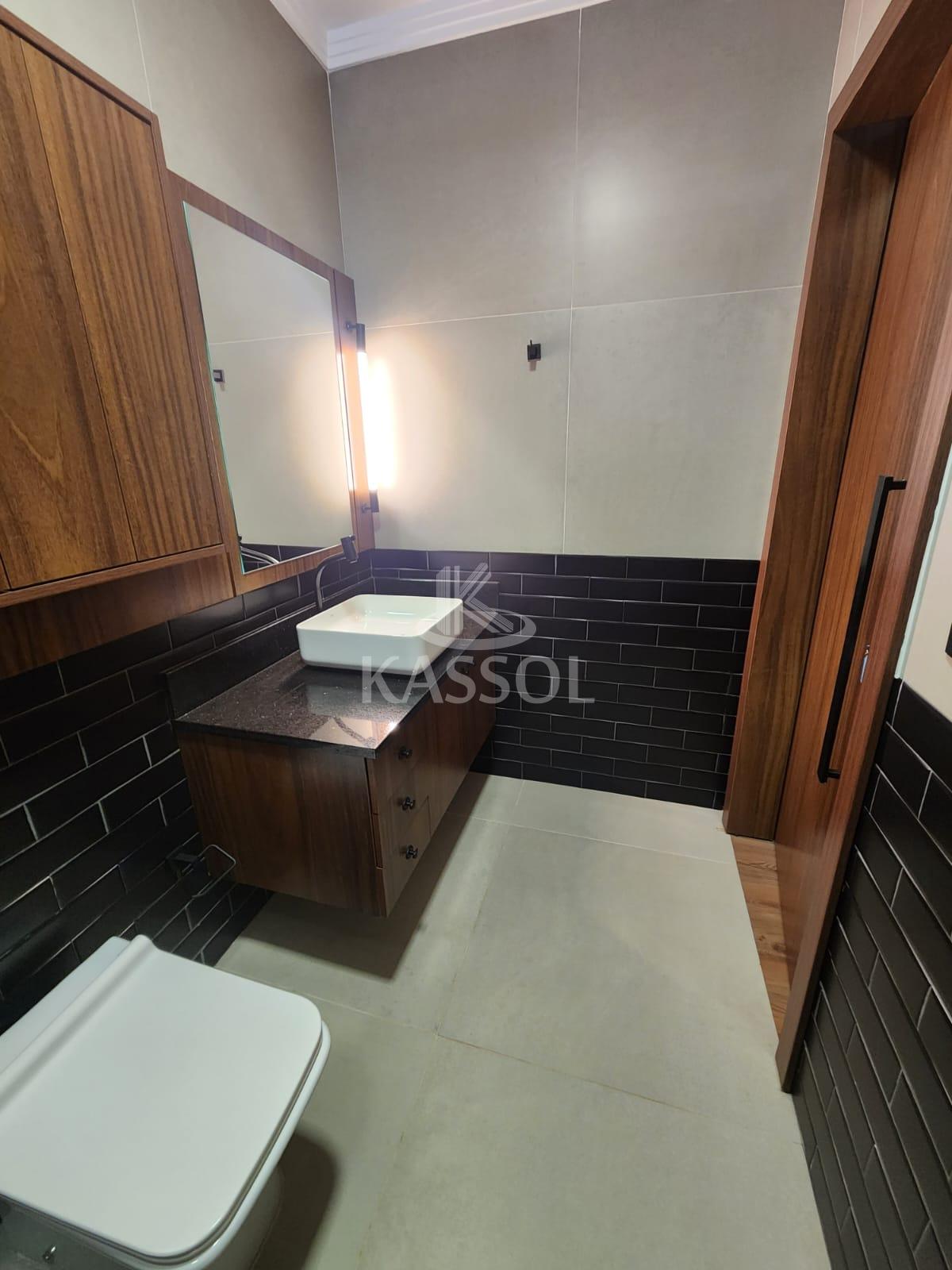 Sobrado para locao, VILA TOLENTINO, CASCAVEL - PR 260 m