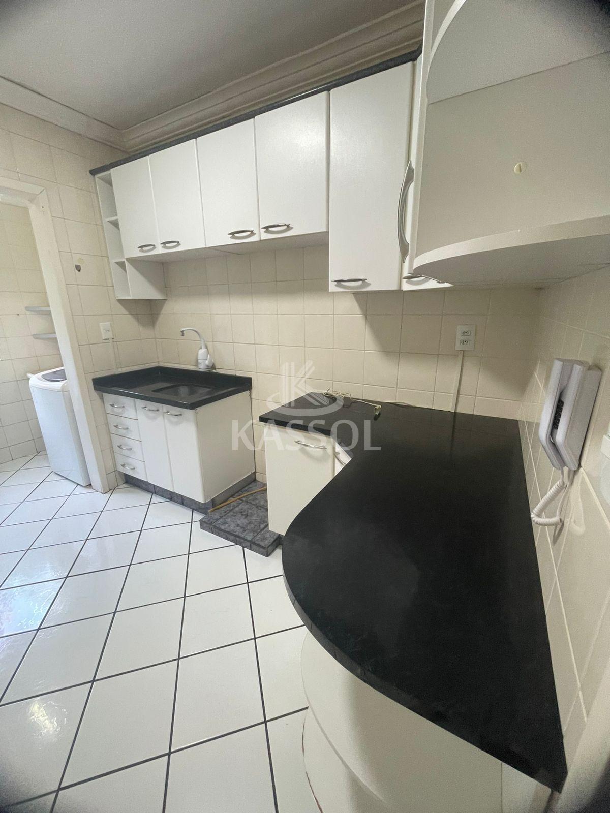Aluga-se apartamento no Coqueiral - 3 quartos