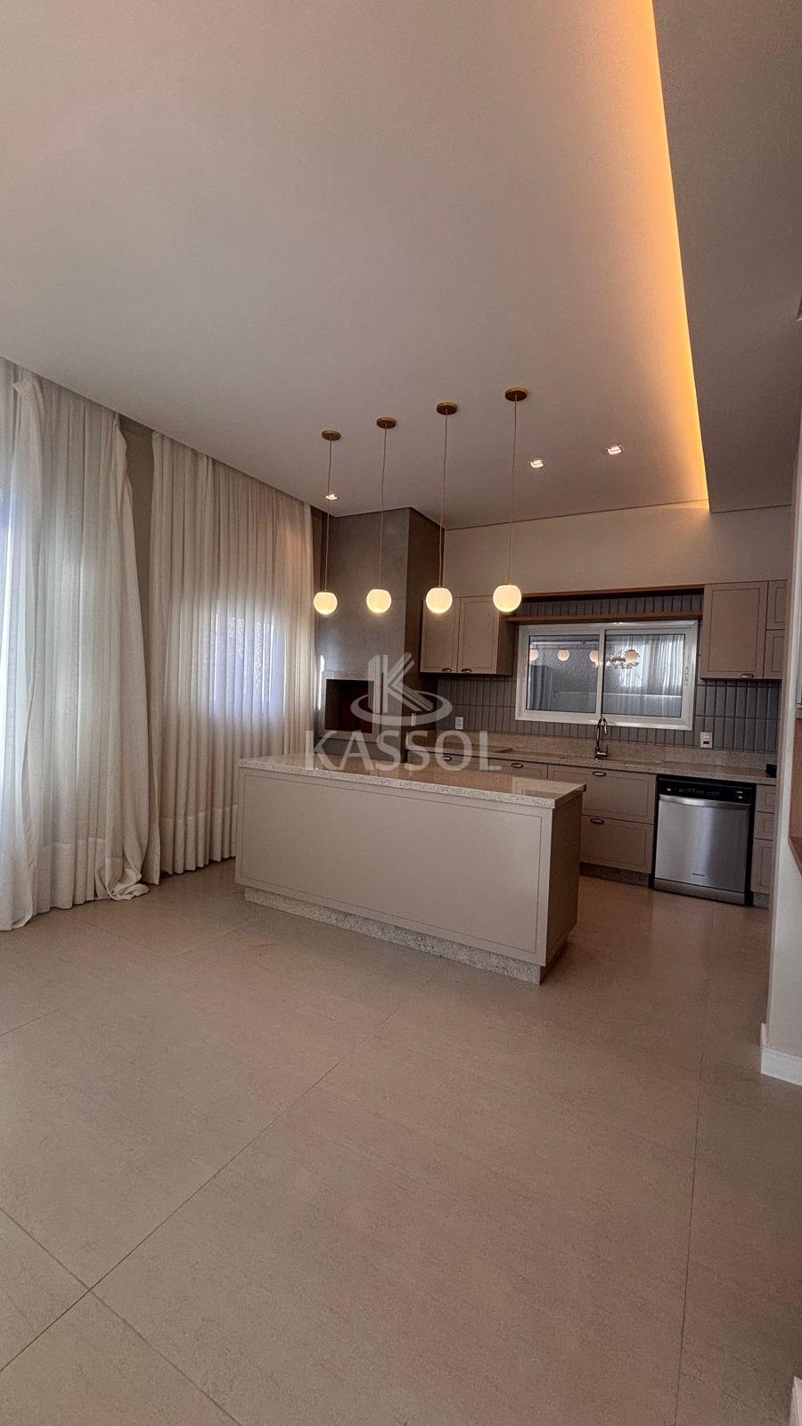 Excelente oportunidade, sobrado de luxo no Condomínio Firenze