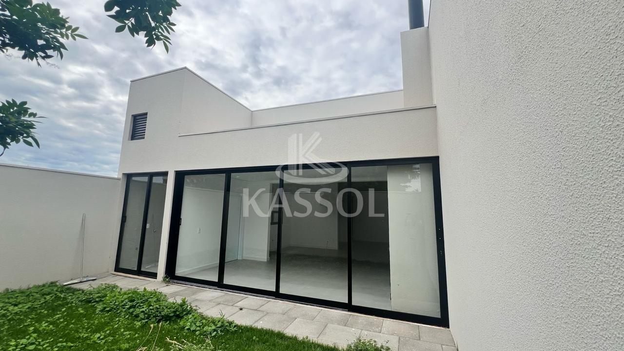 Casa venda, TROPICAL 2, CASCAVEL - PR, nova, documentao pronta p financ., o1 suite +02 quartos.