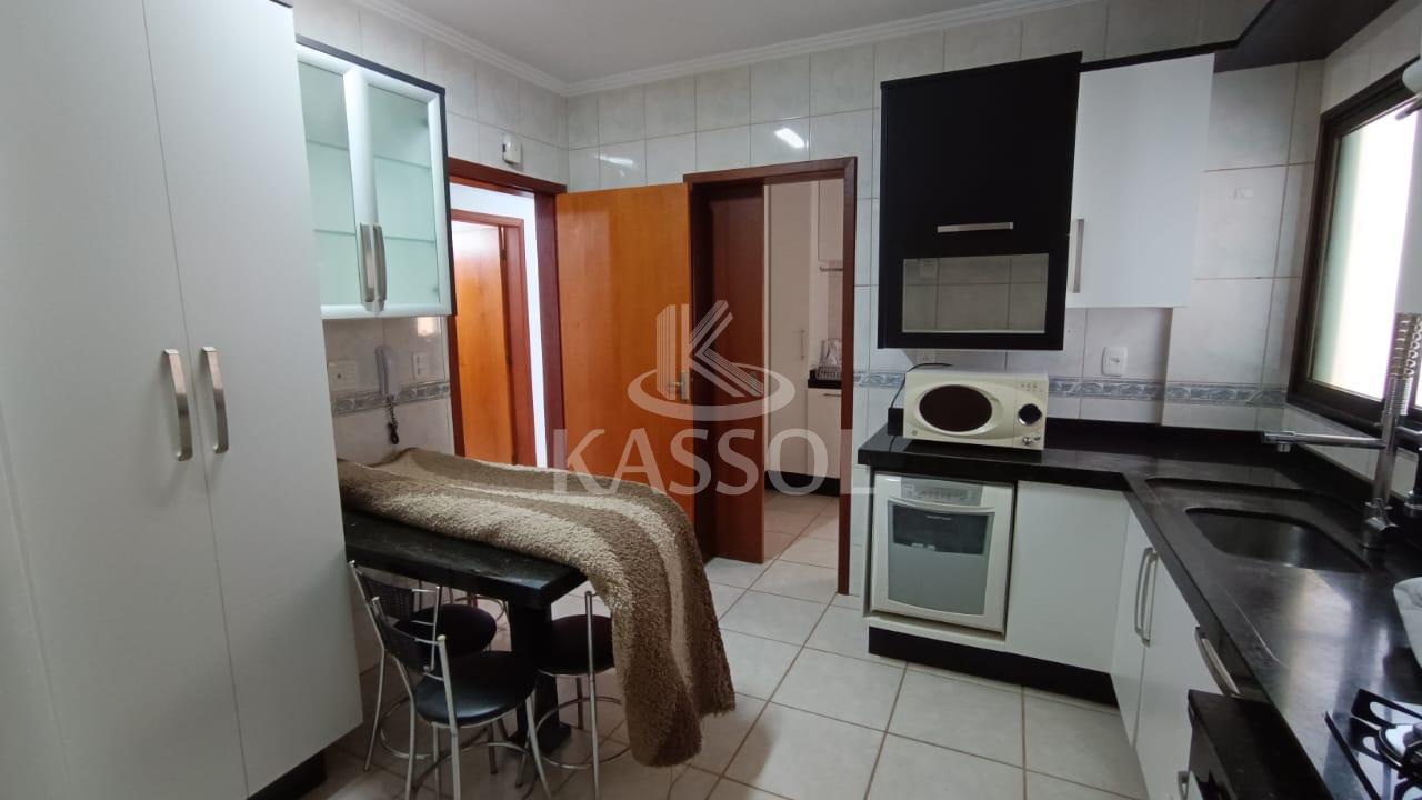 Ap. p/locao, no Residencial Independncia, na R.Mchal Floriano, c/01 suite + 02 q.+ 02 vagas gar.