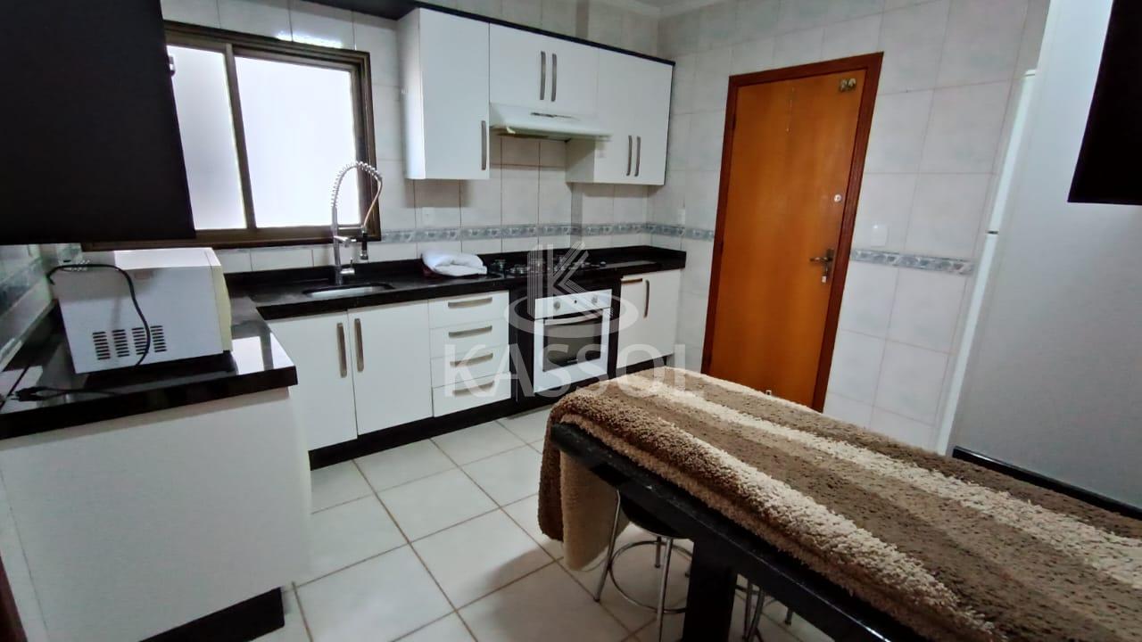 Ap. p/locao, no Residencial Independncia, na R.Mchal Floriano, c/01 suite + 02 q.+ 02 vagas gar.